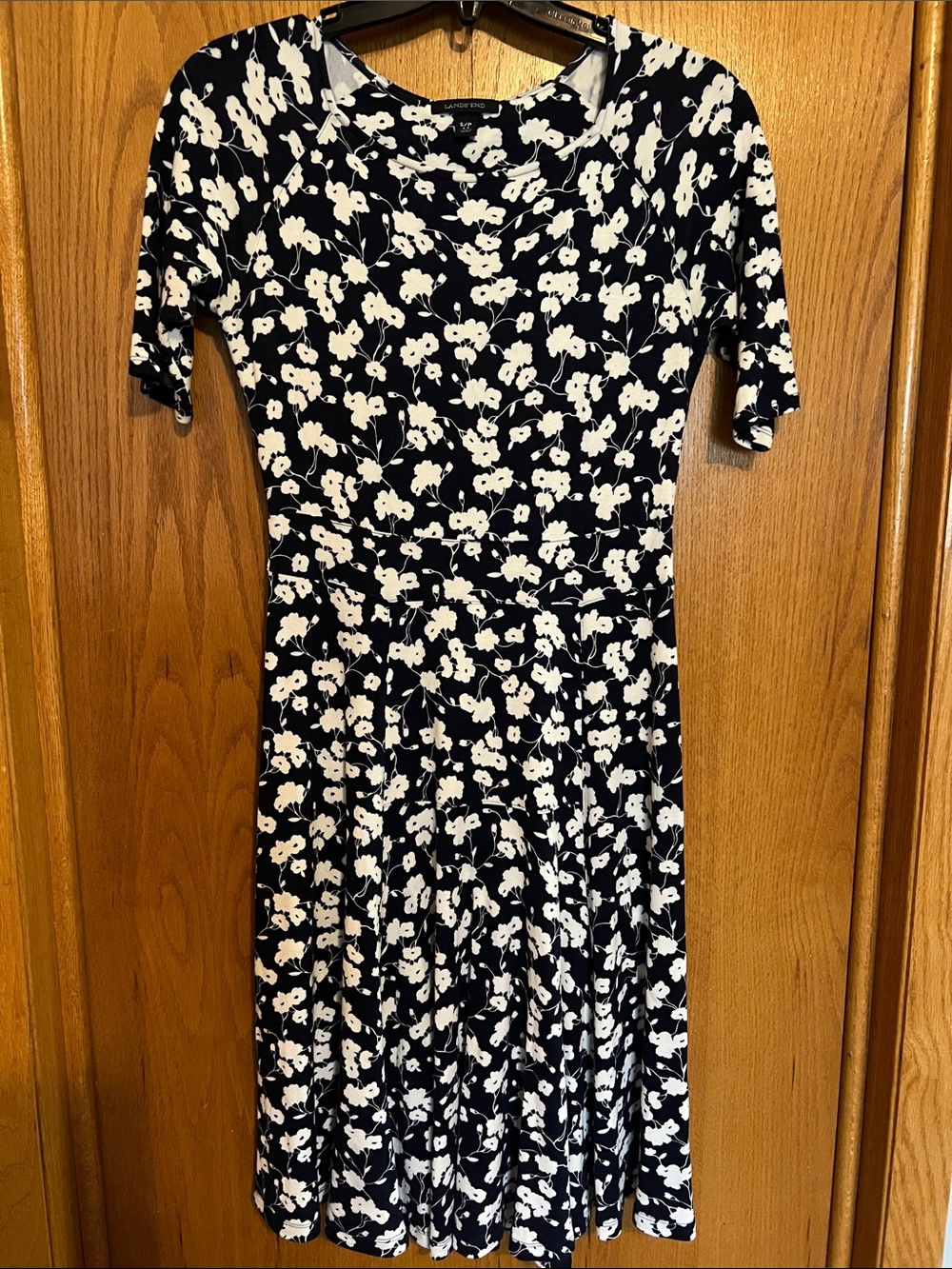 Land’ End Navy and White Floral Fit-and-Flare Dress, size Small
